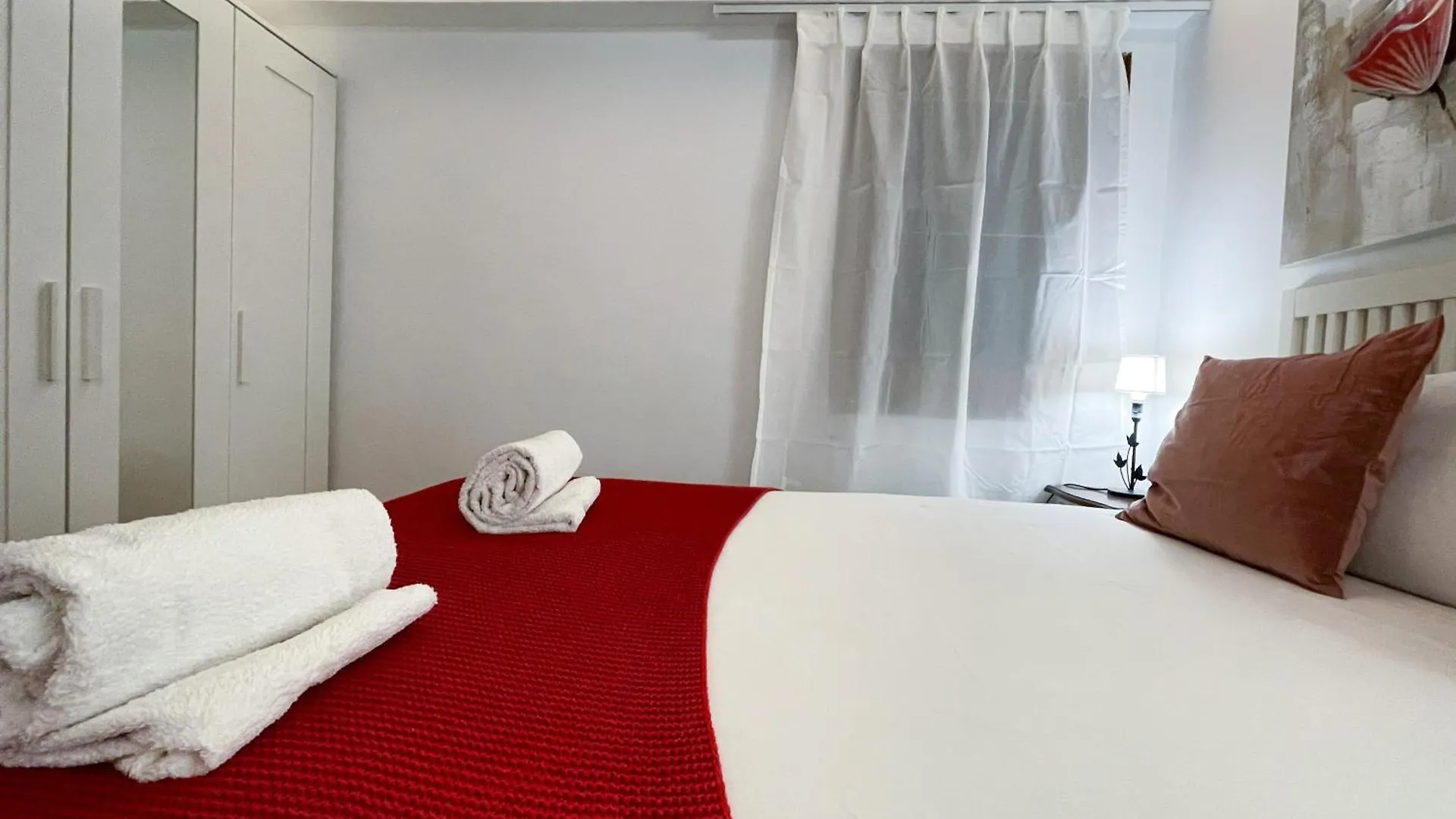Aragon Sagrada Familia Apartment Barcelona 0*,  Spain