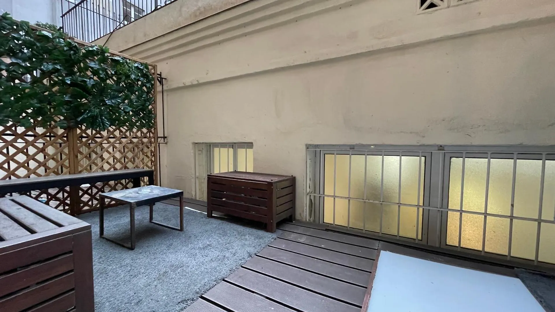 Aragon Sagrada Familia Apartment Barcelona 0*,
